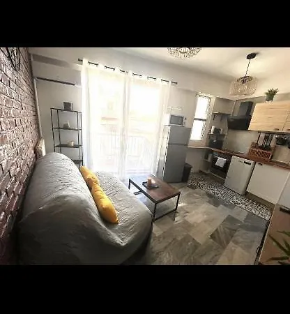 Apartment T2 Face A La Mer Avenue De La Californie *